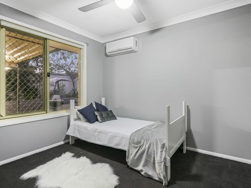 8 Jacqueline Place, Wynnum West QLD 4178
