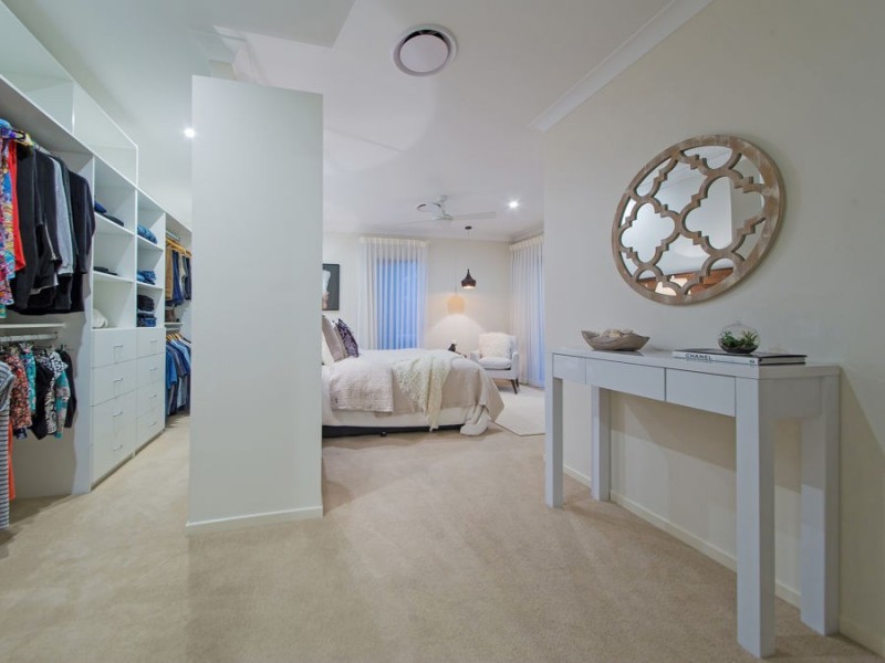 64 Brokenwood Circuit, Gumdale QLD 4154