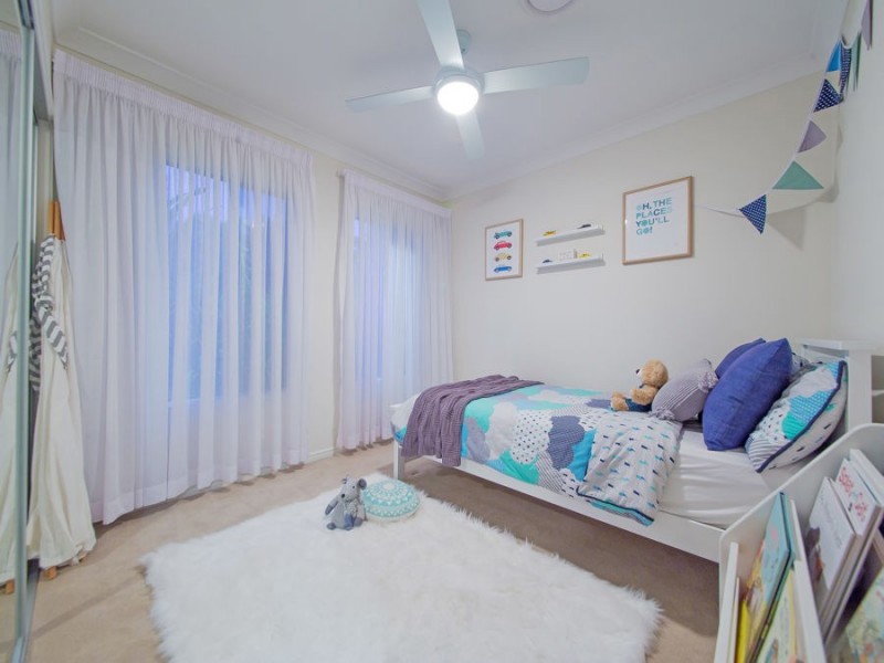 64 Brokenwood Circuit, Gumdale QLD 4154