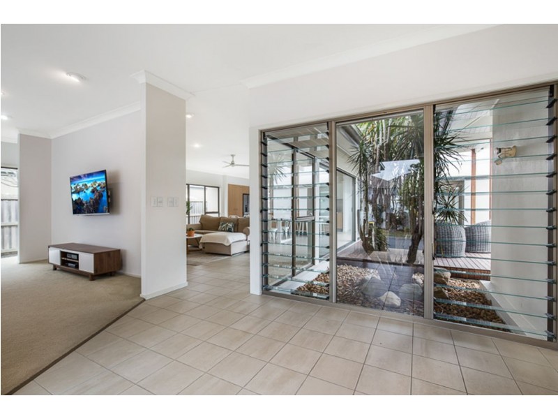 17 Mossvale Drive, Wakerley QLD 4154