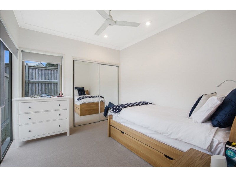 17 Mossvale Drive, Wakerley QLD 4154