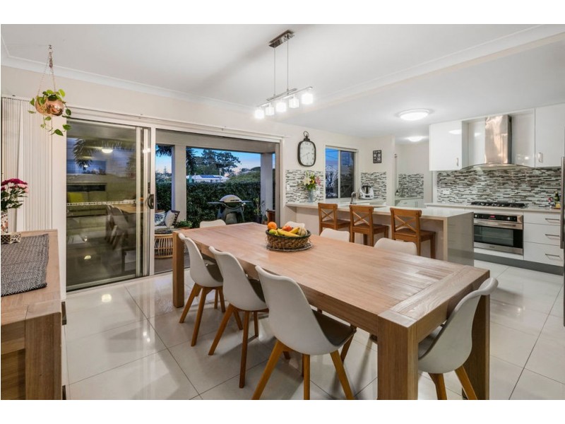 43 Ryder Street, Wynnum QLD 4178