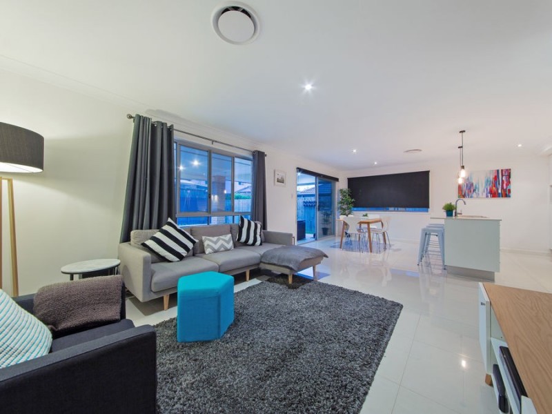 47 Schooner Circuit, Manly West QLD 4179