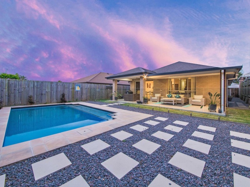 47 Schooner Circuit, Manly West QLD 4179