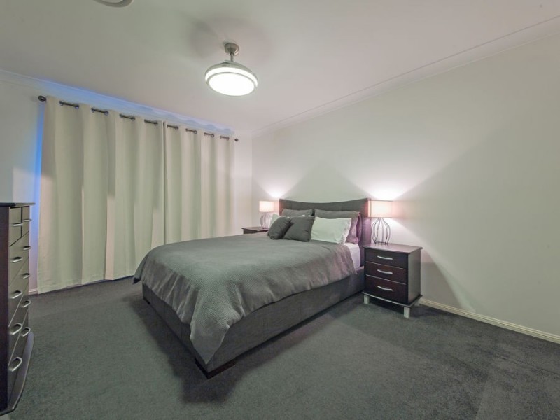 47 Schooner Circuit, Manly West QLD 4179