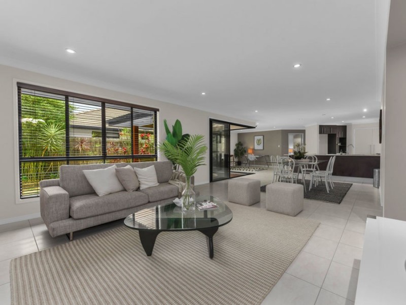19 Higgs Circuit, Wynnum West QLD 4178