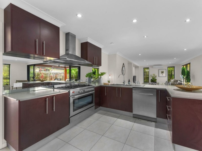 19 Higgs Circuit, Wynnum West QLD 4178
