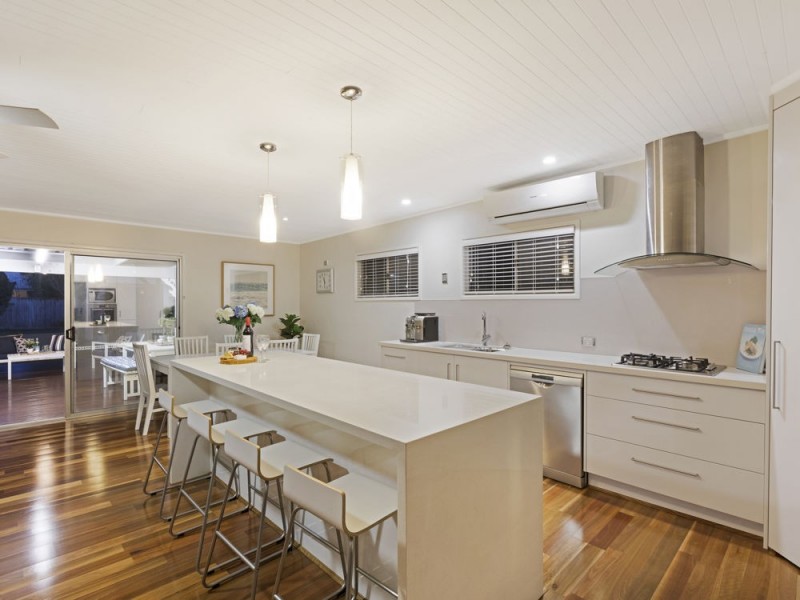 20 Earl Parade, Manly QLD 4179