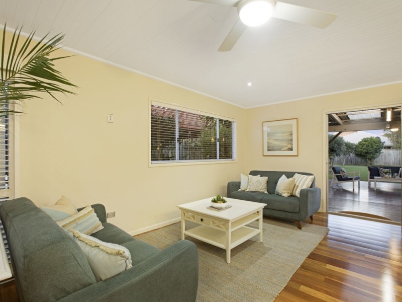 20 Earl Parade, Manly QLD 4179