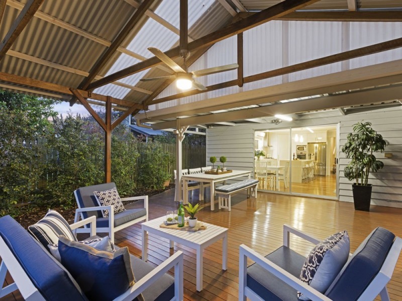 20 Earl Parade, Manly QLD 4179