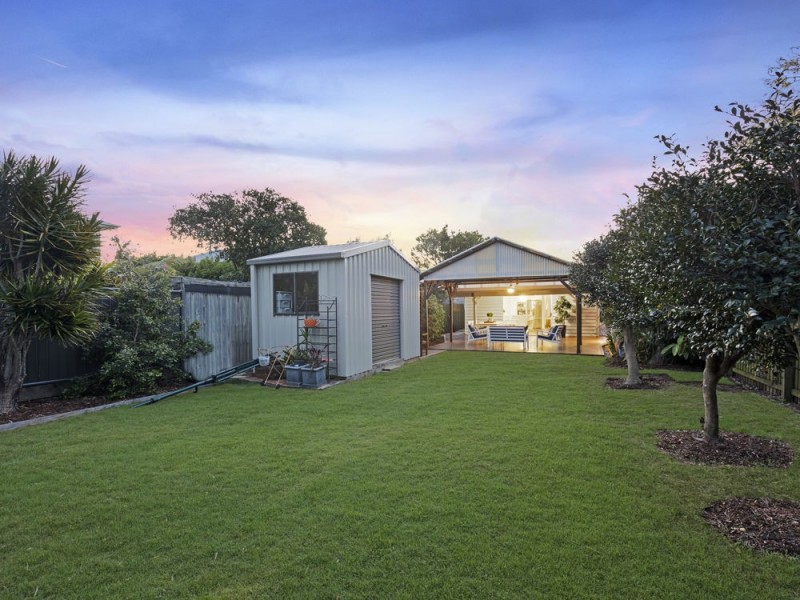 20 Earl Parade, Manly QLD 4179