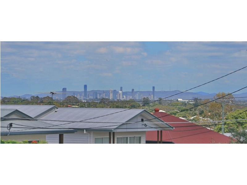 13 Haylock Street, Wynnum QLD 4178