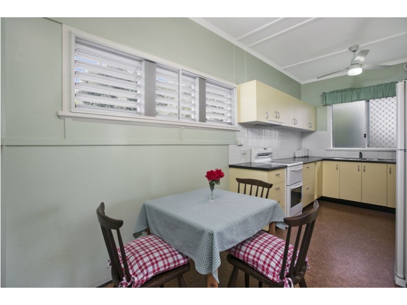 13 Haylock Street, Wynnum QLD 4178