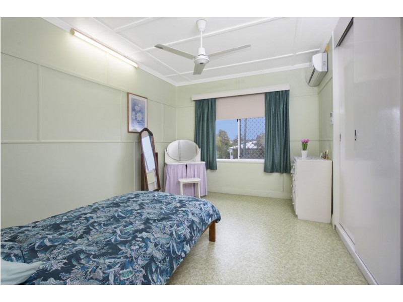 13 Haylock Street, Wynnum QLD 4178