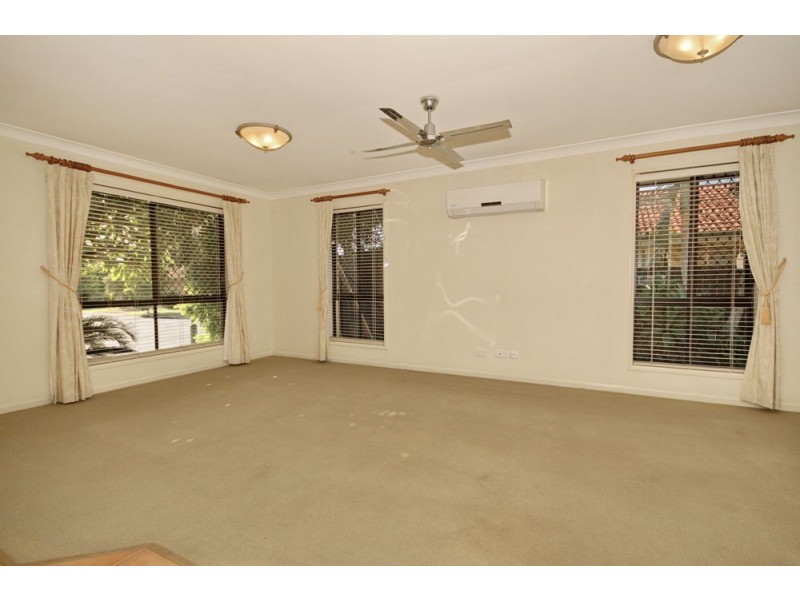 13 Ursula Place, Wynnum West QLD 4178