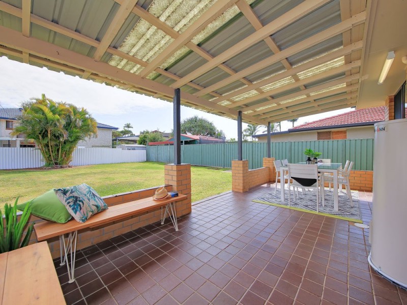 10 Mamala Street, Birkdale QLD 4159