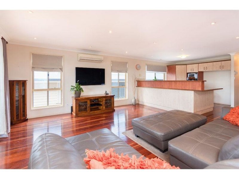 3 Kamarin Street, Manly West QLD 4179