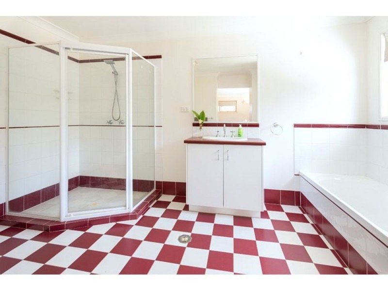 3 Kamarin Street, Manly West QLD 4179