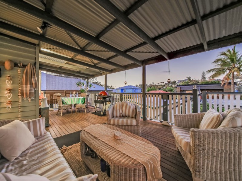 138 Macrossan Avenue, Norman Park QLD 4170