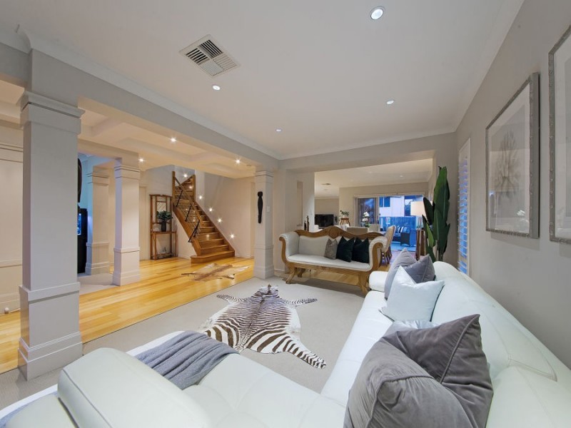 118 Brokenwood Circuit, Gumdale QLD 4154