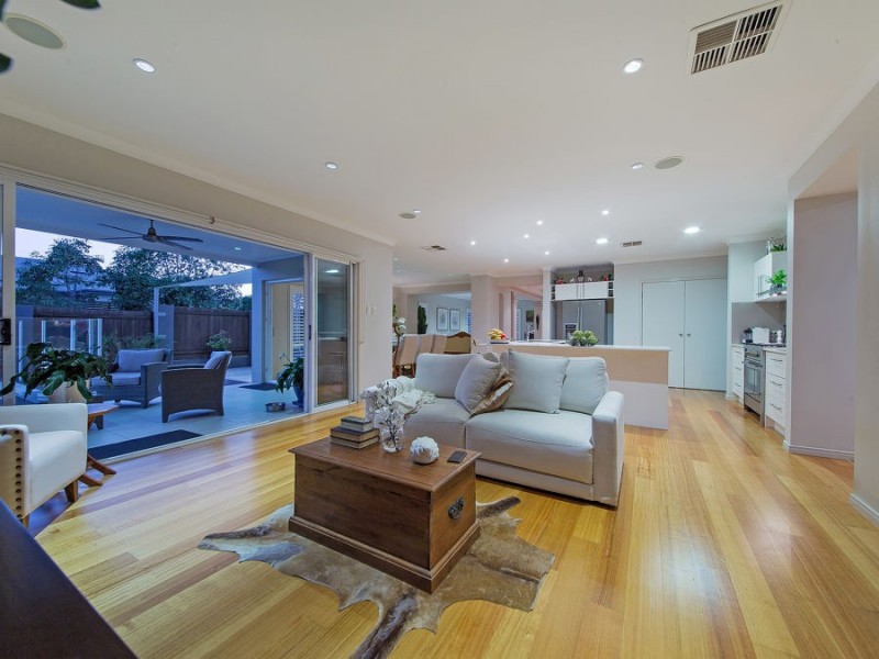 118 Brokenwood Circuit, Gumdale QLD 4154