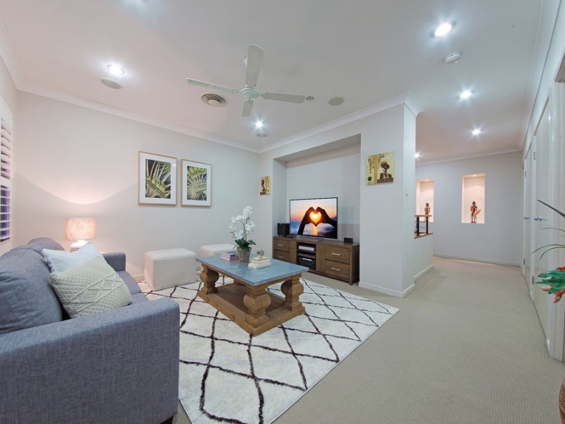 118 Brokenwood Circuit, Gumdale QLD 4154