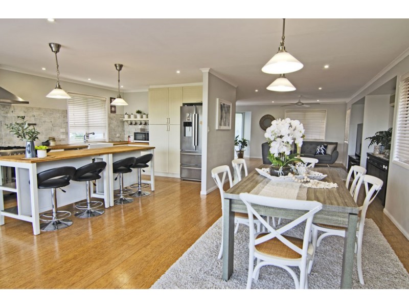 110 Raeburn Street, Manly West QLD 4179