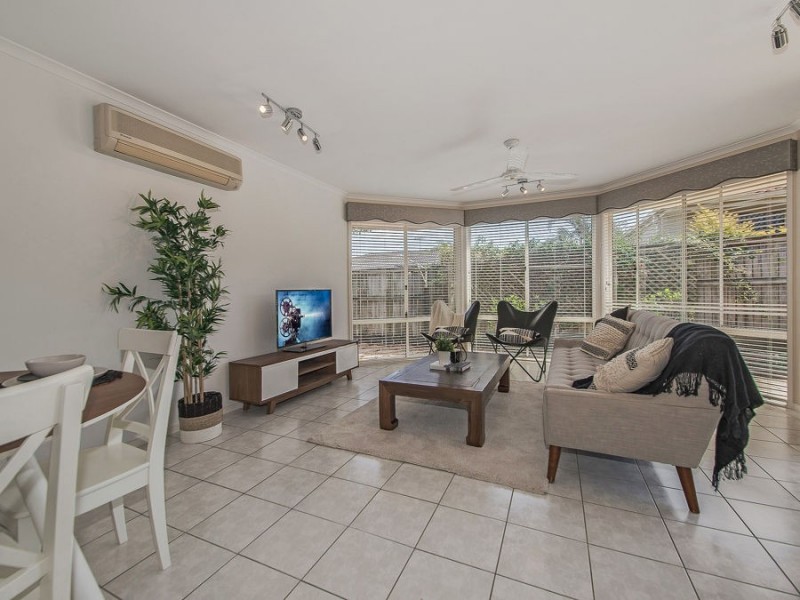 6 Rudkin Street, Wakerley QLD 4154