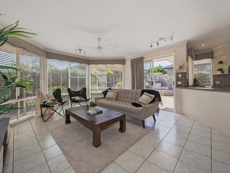 6 Rudkin Street, Wakerley QLD 4154