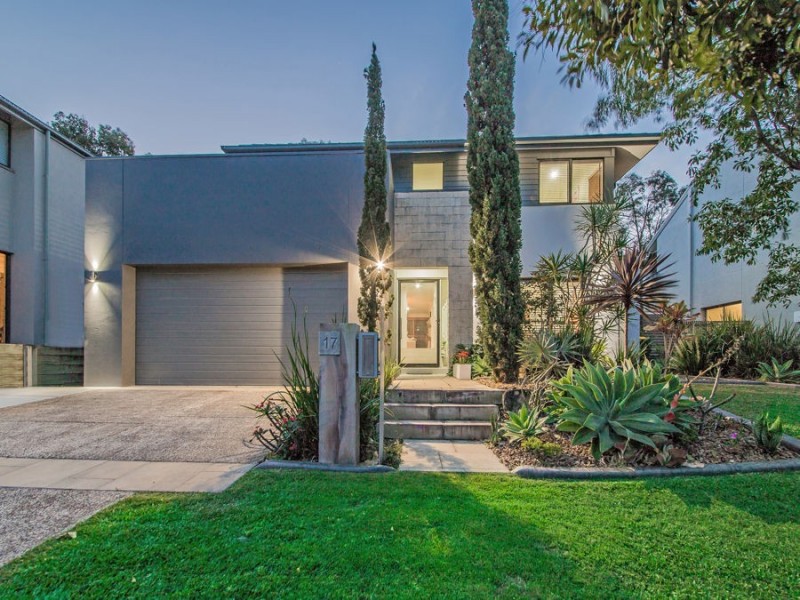 17 Hepburn Close, Wakerley QLD 4154