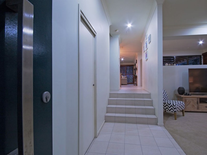 17 Hepburn Close, Wakerley QLD 4154
