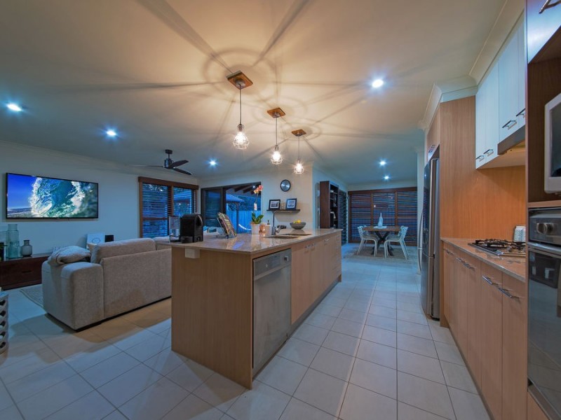 17 Hepburn Close, Wakerley QLD 4154