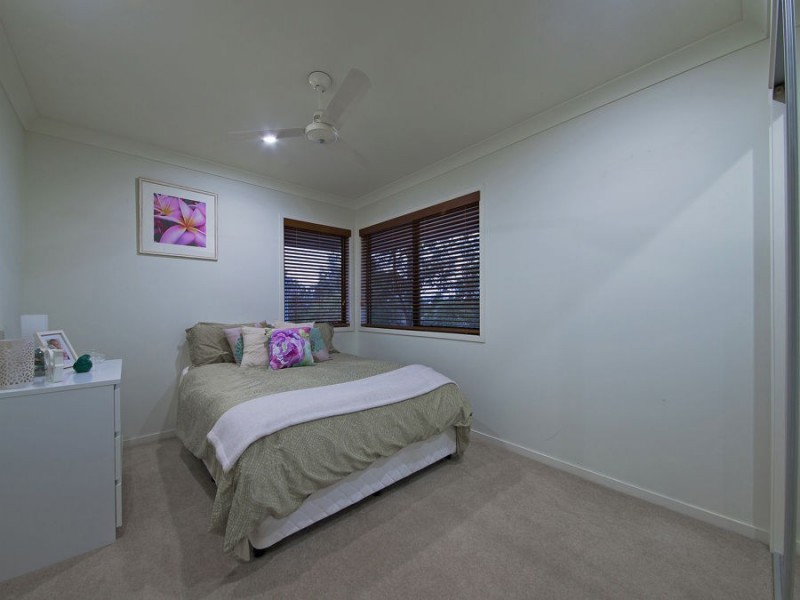 17 Hepburn Close, Wakerley QLD 4154