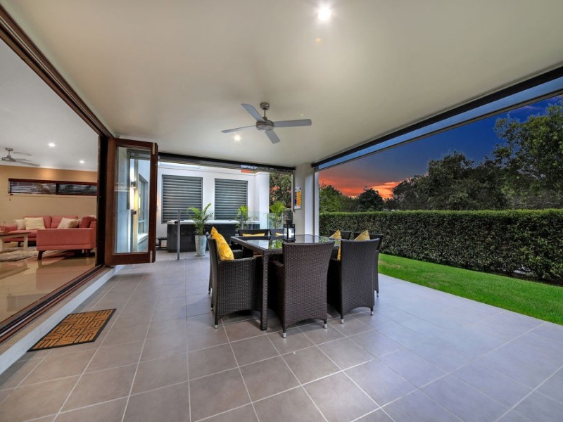 44 Feathertail Place, Wakerley QLD 4154