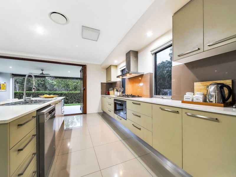 44 Feathertail Place, Wakerley QLD 4154