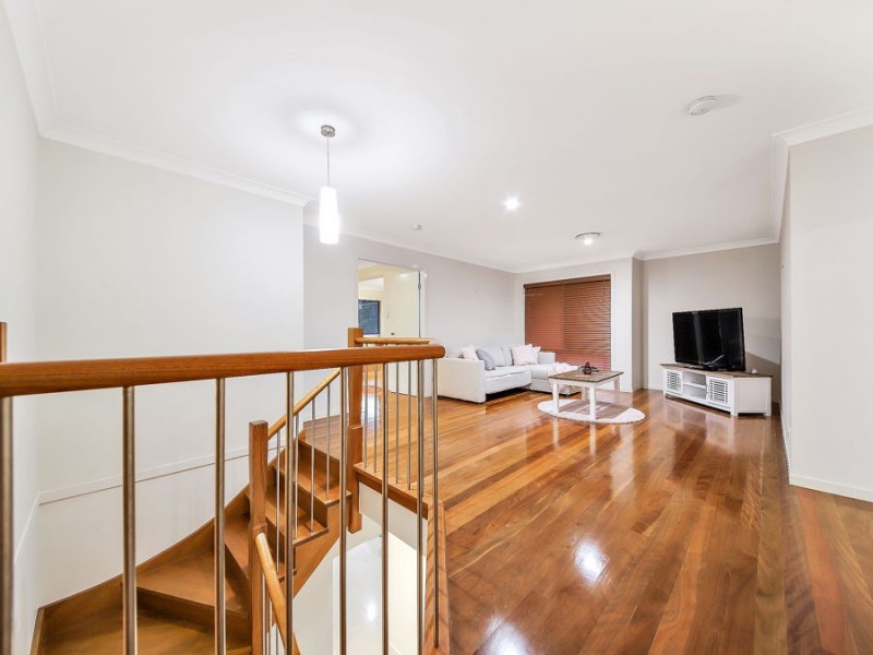 44 Feathertail Place, Wakerley QLD 4154