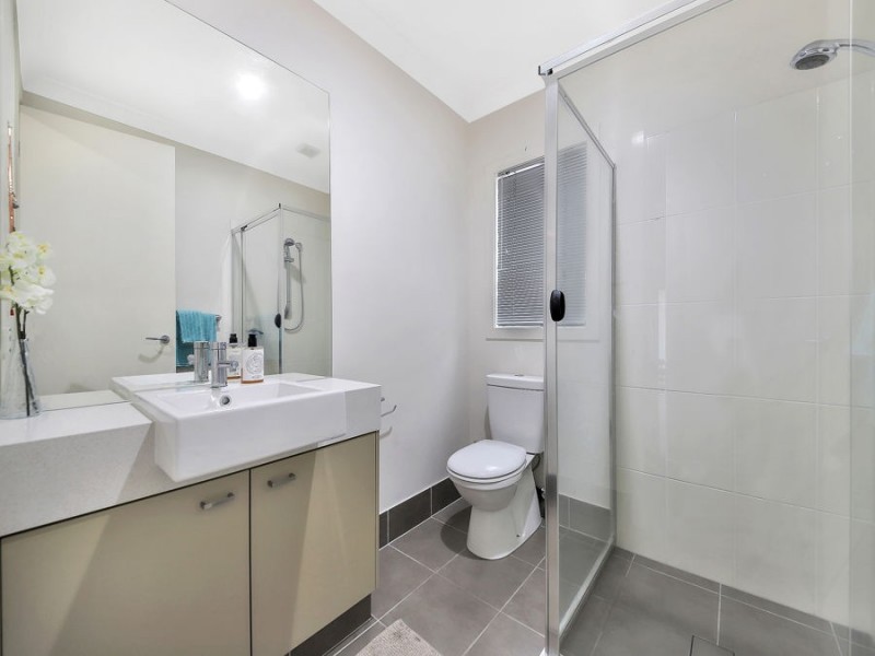 44 Feathertail Place, Wakerley QLD 4154