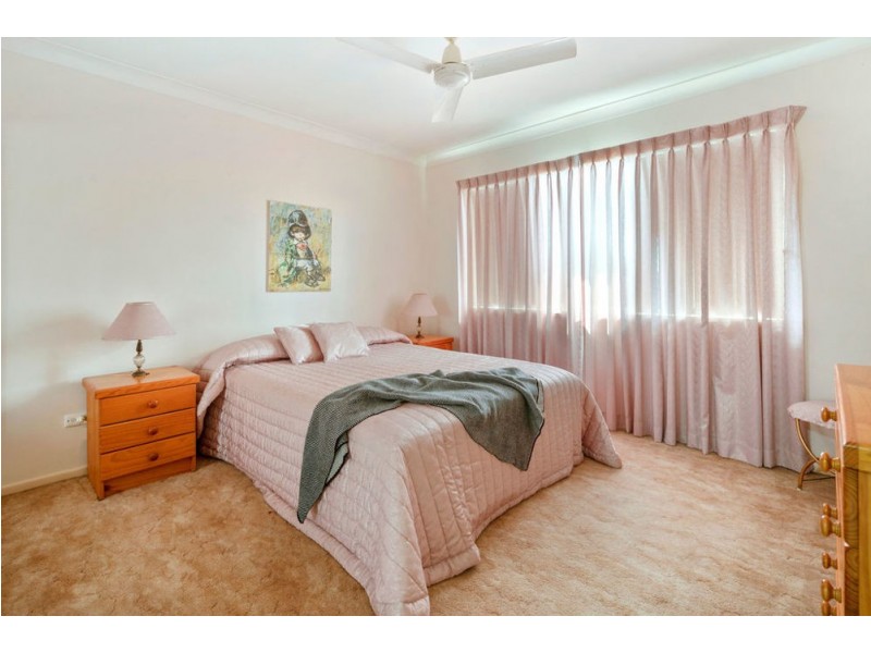 2 Randall Rd, Birkdale QLD 4159