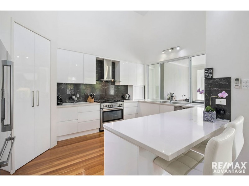 35 Davidson Street, Wynnum QLD 4178