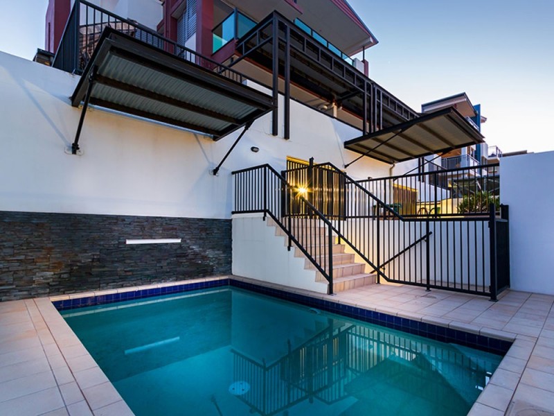 4/92 Akonna St, Wynnum QLD 4178