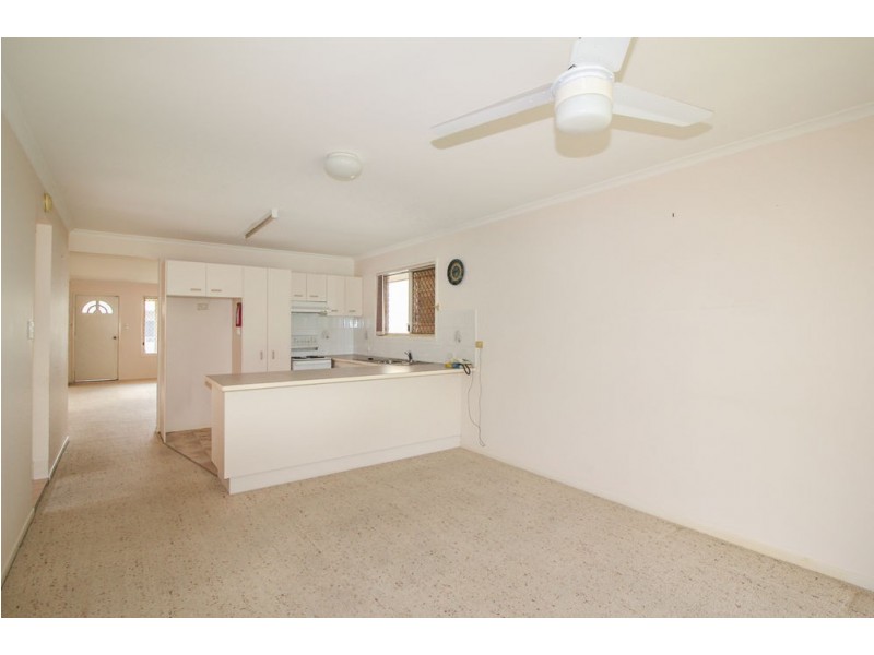 33 Outram St, Lota QLD 4179