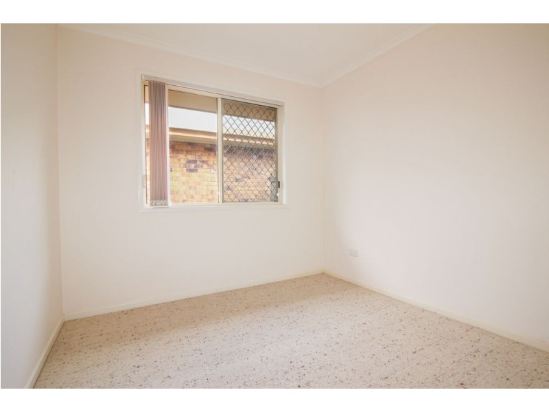 33 Outram St, Lota QLD 4179