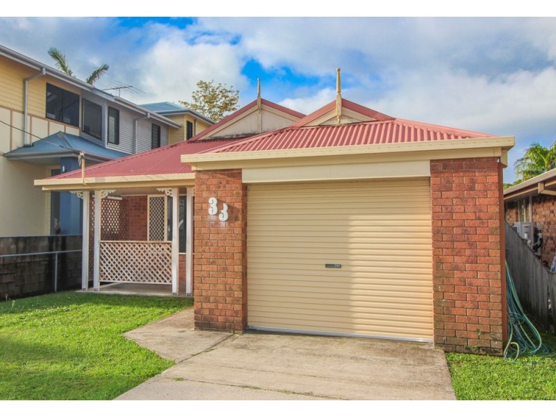 33 Outram St, Lota QLD 4179