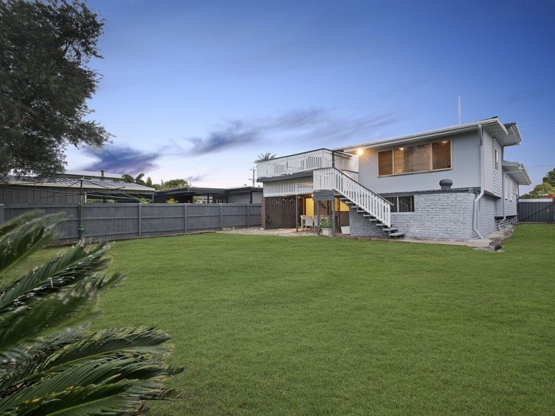 35 Twenty-third Avenue, Brighton QLD 4017