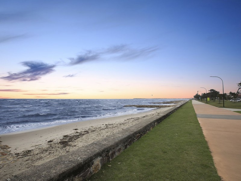 35 Twenty-third Avenue, Brighton QLD 4017