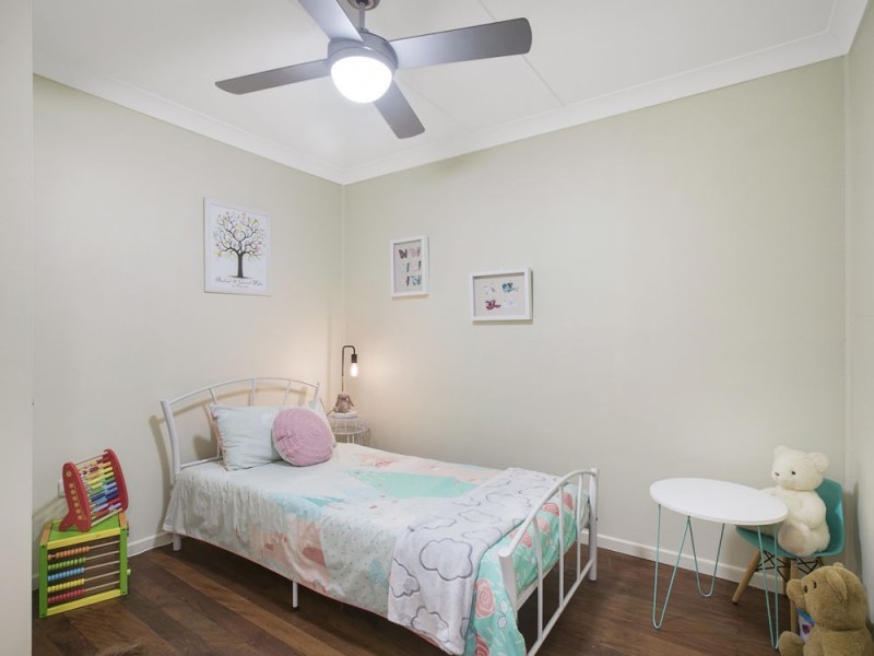 35 Twenty-third Avenue, Brighton QLD 4017