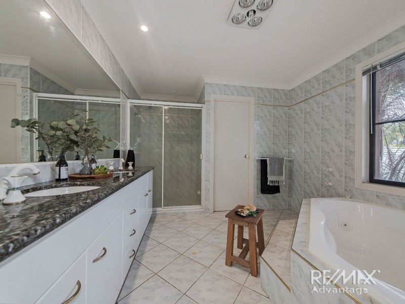 206 Wellington Street, Ormiston QLD 4160