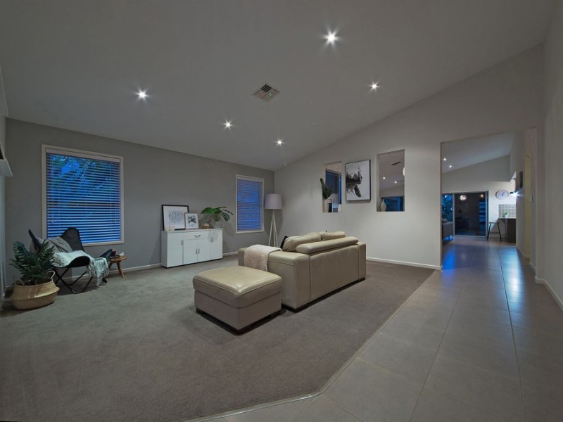 83 Gumdale Street, Wakerley QLD 4154