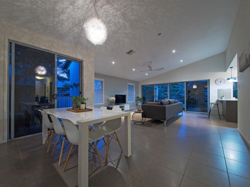 83 Gumdale Street, Wakerley QLD 4154