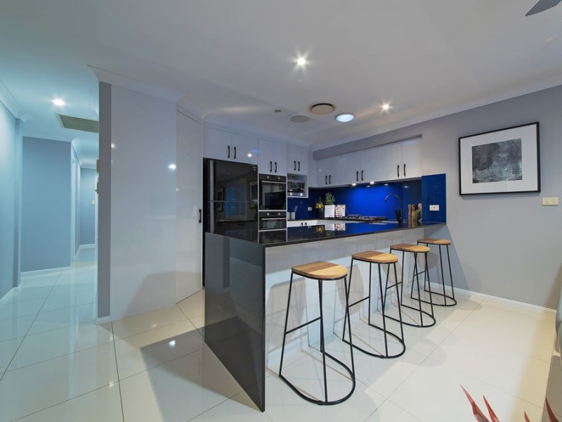 7 Joy Place, Wakerley QLD 4154